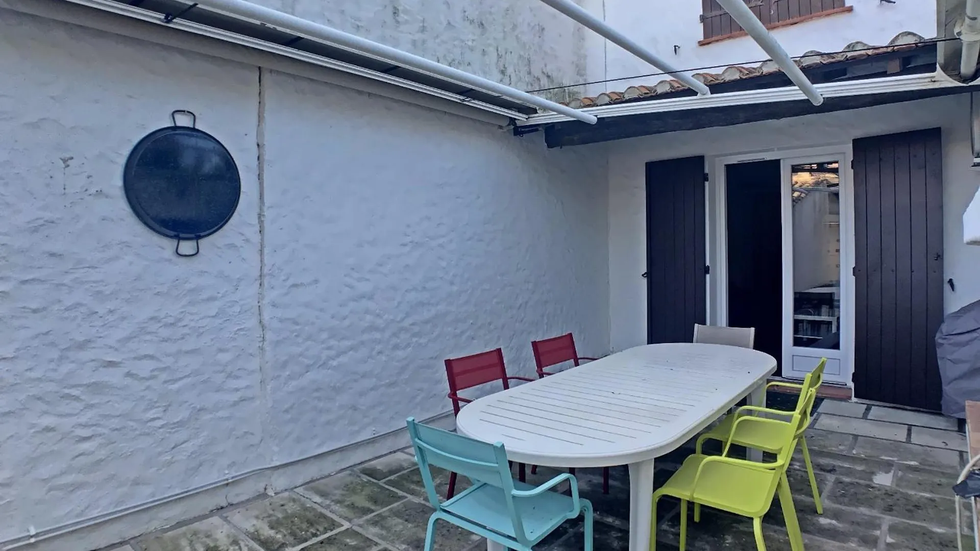 Maison Pour 10 Pers. A 300M De La Mer, Saintes-Maries-De-La-Mer - Fr-1-475-202 Casa de Férias