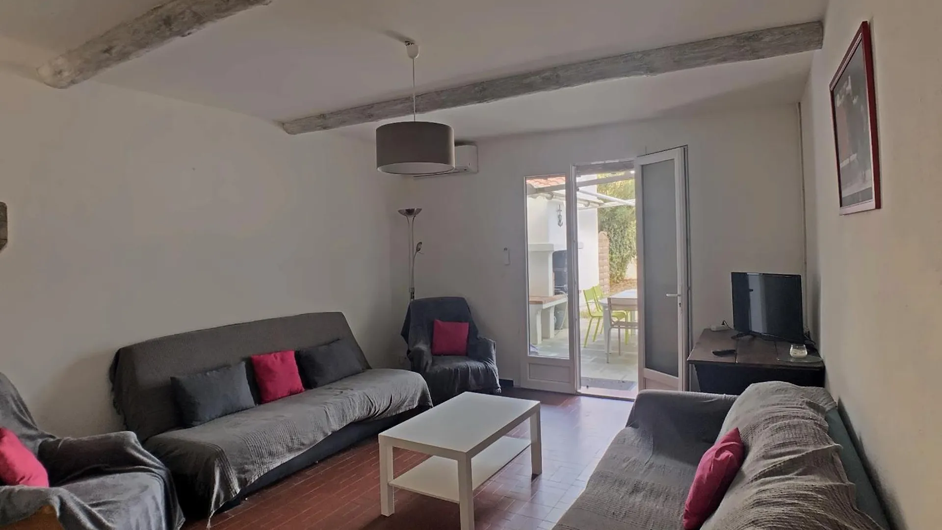 Maison Pour 10 Pers. A 300M De La Mer, Saintes-Maries-De-La-Mer - Fr-1-475-202